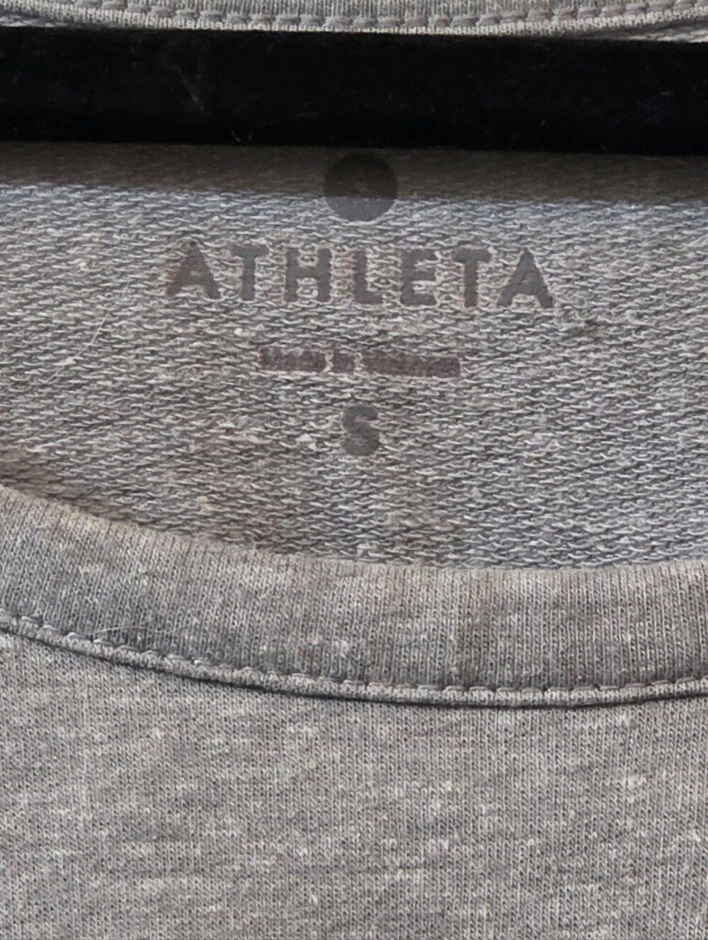 Athleta Rounded Bottom Top - Picture 2 of 2
